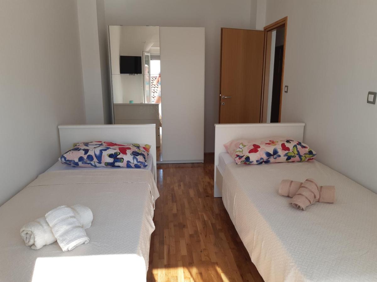 Apartmani Frano Vodice Eksteriør bilde